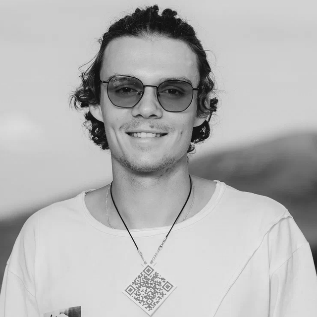 Юрий  Омельченко