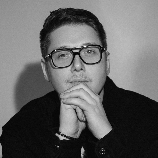 Марк  Хлуднев