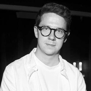 Георгий  Лапшаков